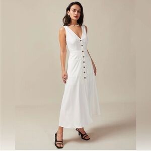 NWT white v neck maxi dress